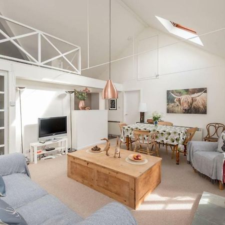 Apartamento Joivy Loft At The Brewery With Free Parking Edimburgo Exterior foto