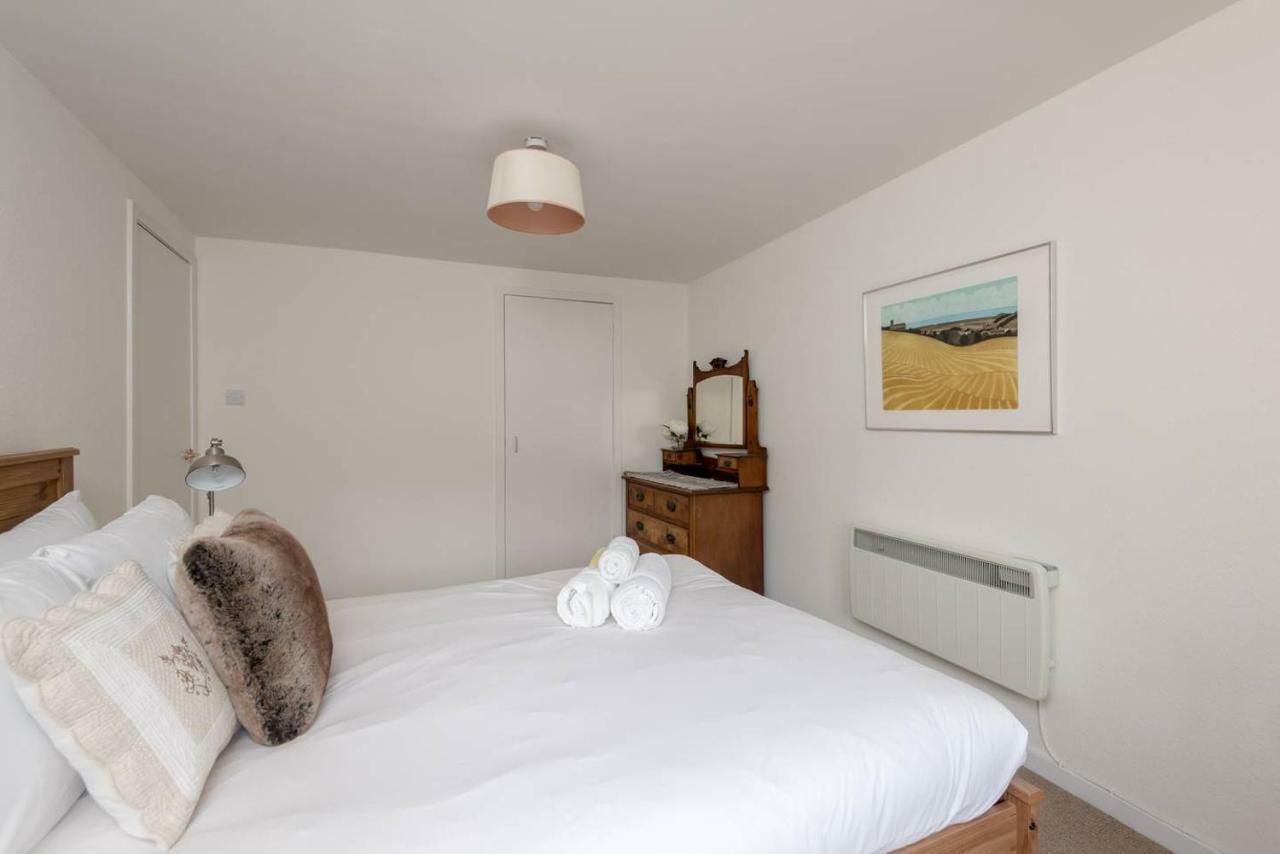 Apartamento Joivy Loft At The Brewery With Free Parking Edimburgo Exterior foto